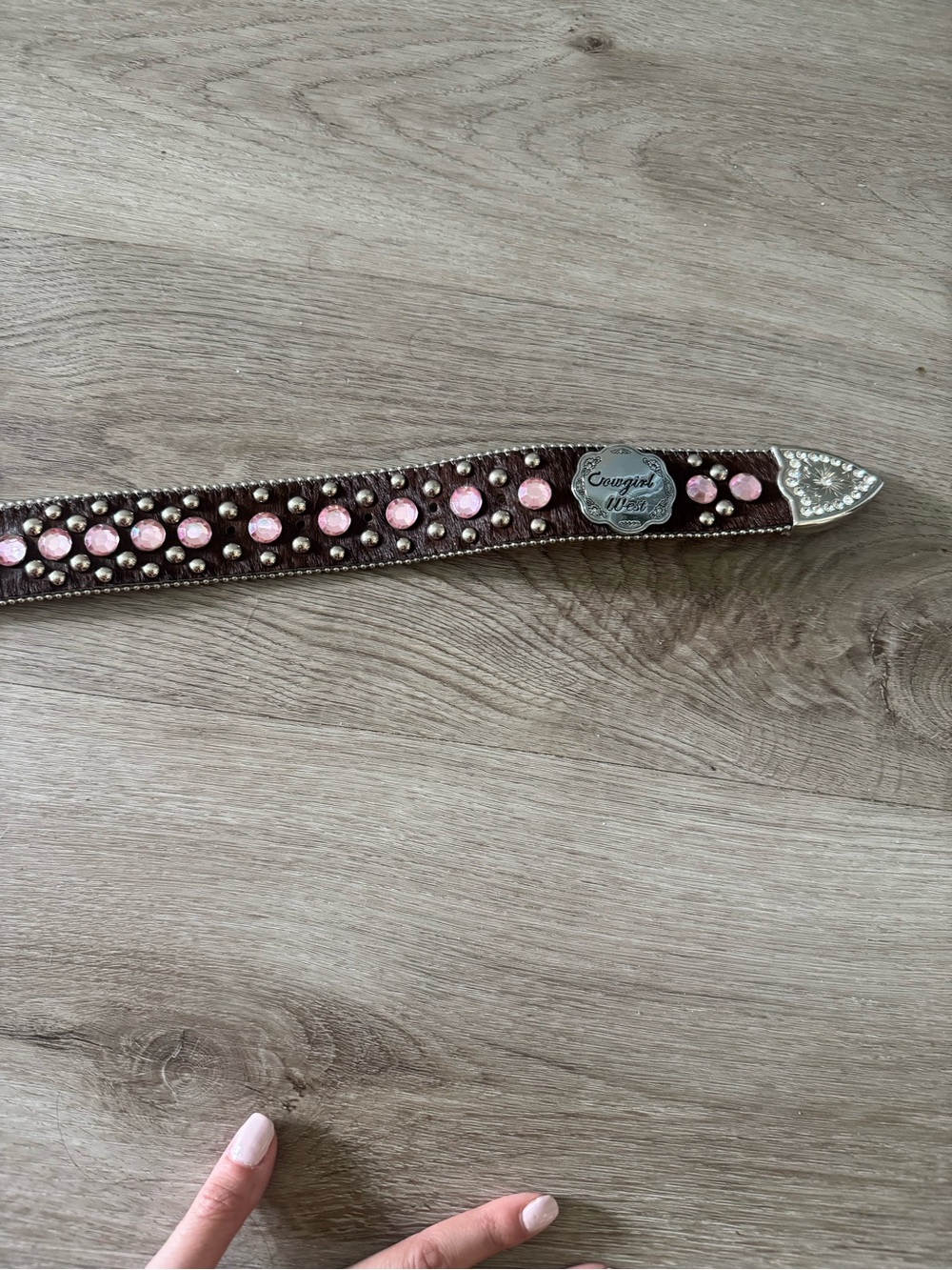 Embellished Western-Style Brown Leather Belt with Rhinestone Buckle - Picture 6 of 9